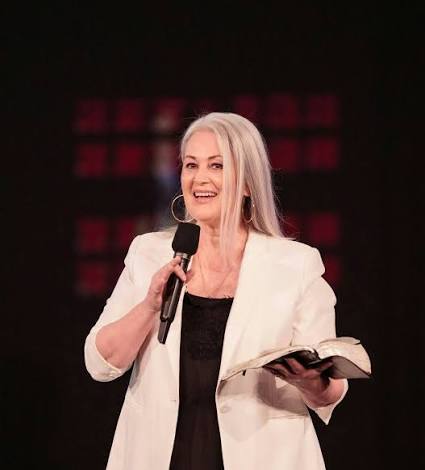 Donna Crouch biography, Hillsong pastor and Australian Christian leader