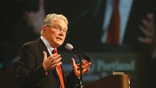 Luis Palau biography, Argentine-American evangelist and international Christian preacher