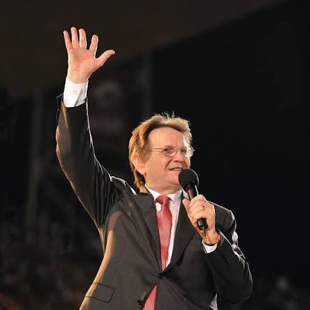 Reinhard Bonnke preaching during a Gospel evangelism campaign
